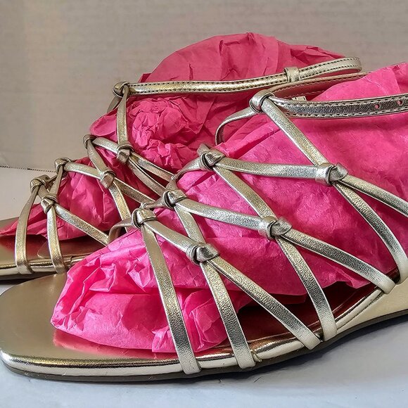 Bandolino Women's Soletme3 Wedge Sandal GOLD SZ 10 - Picture 1 of 8